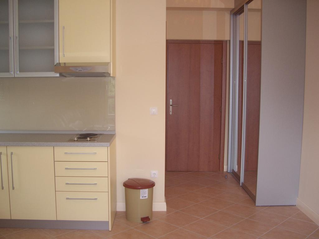 Apartments Villa Astra & Pinija Brela Chambre photo
