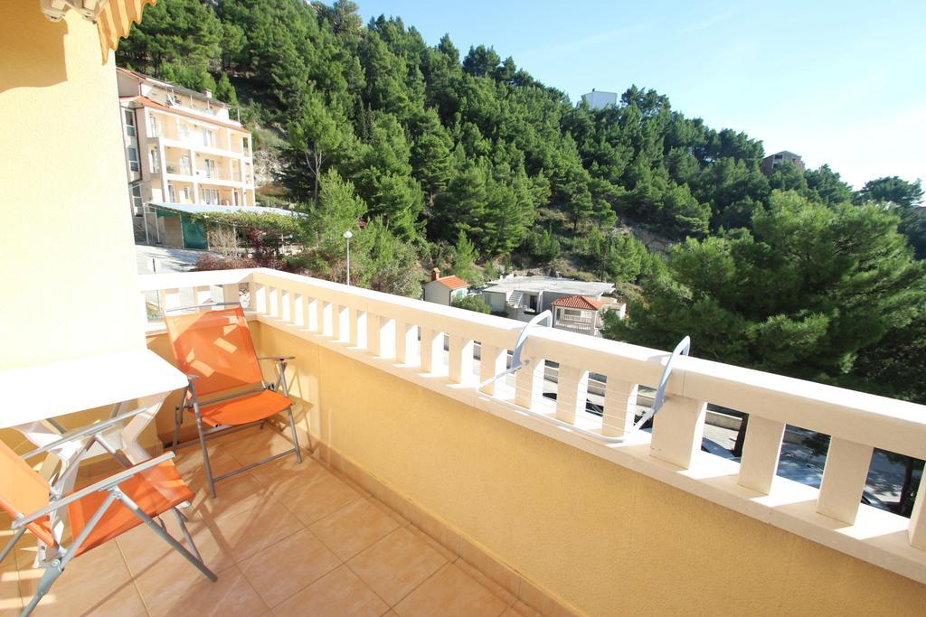 Apartments Villa Astra & Pinija Brela Chambre photo