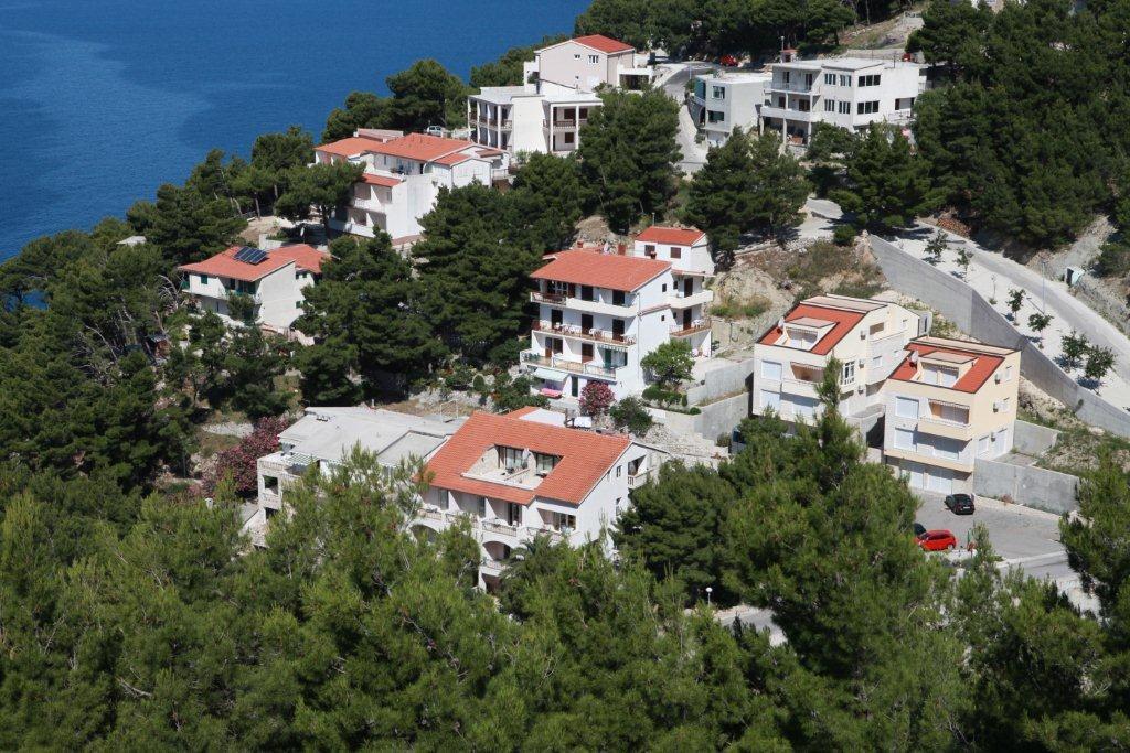 Apartments Villa Astra & Pinija Brela Extérieur photo
