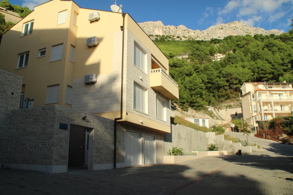 Apartments Villa Astra & Pinija Brela Extérieur photo