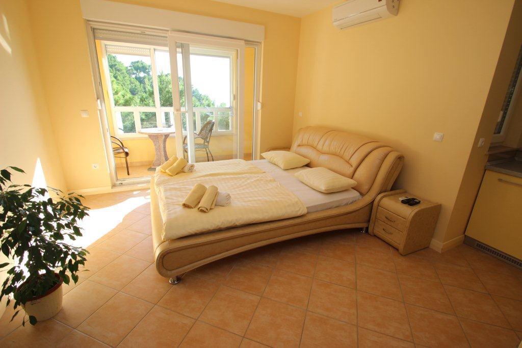 Apartments Villa Astra & Pinija Brela Extérieur photo