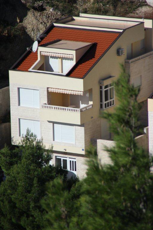 Apartments Villa Astra & Pinija Brela Extérieur photo