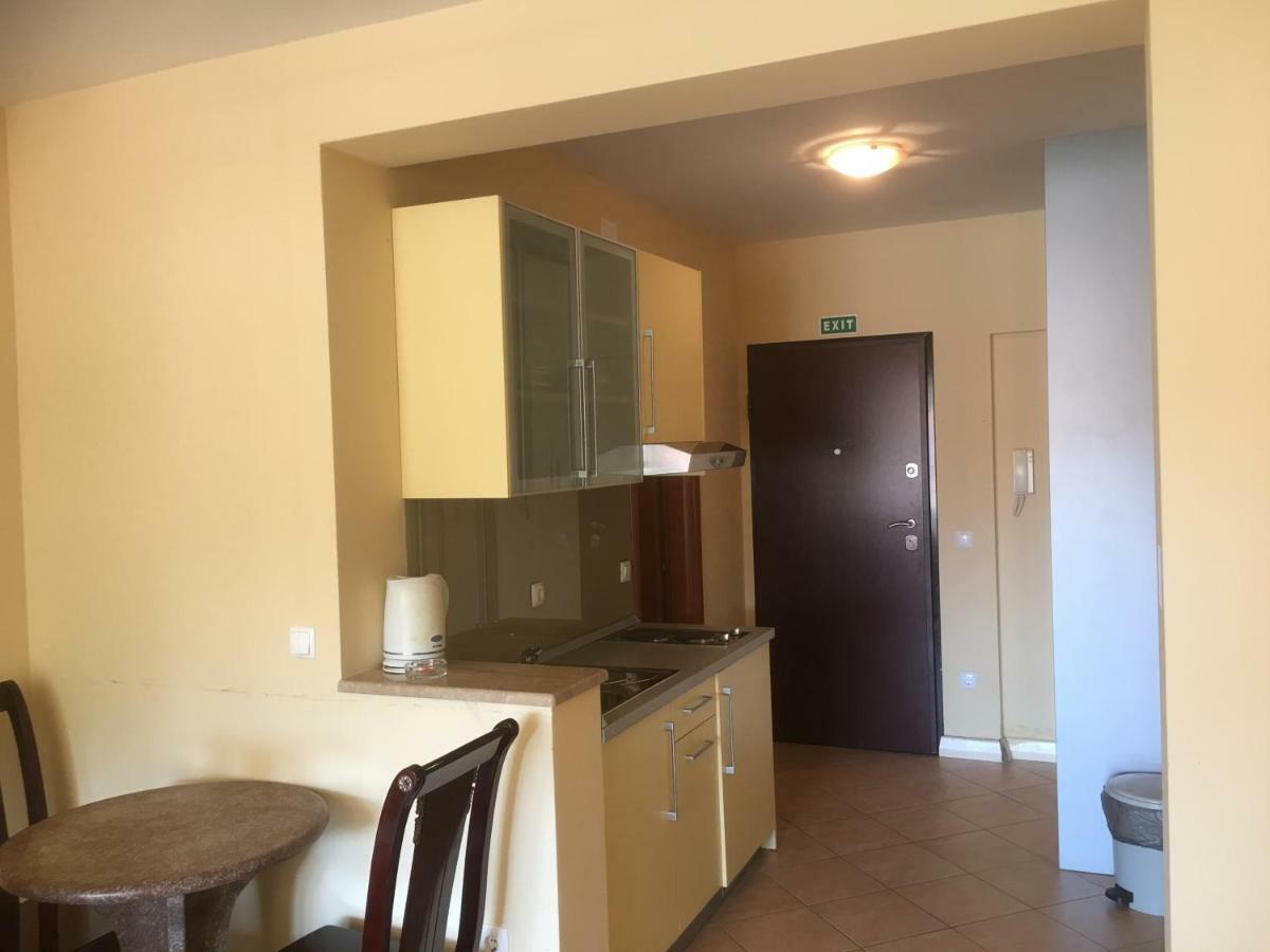 Apartments Villa Astra & Pinija Brela Extérieur photo
